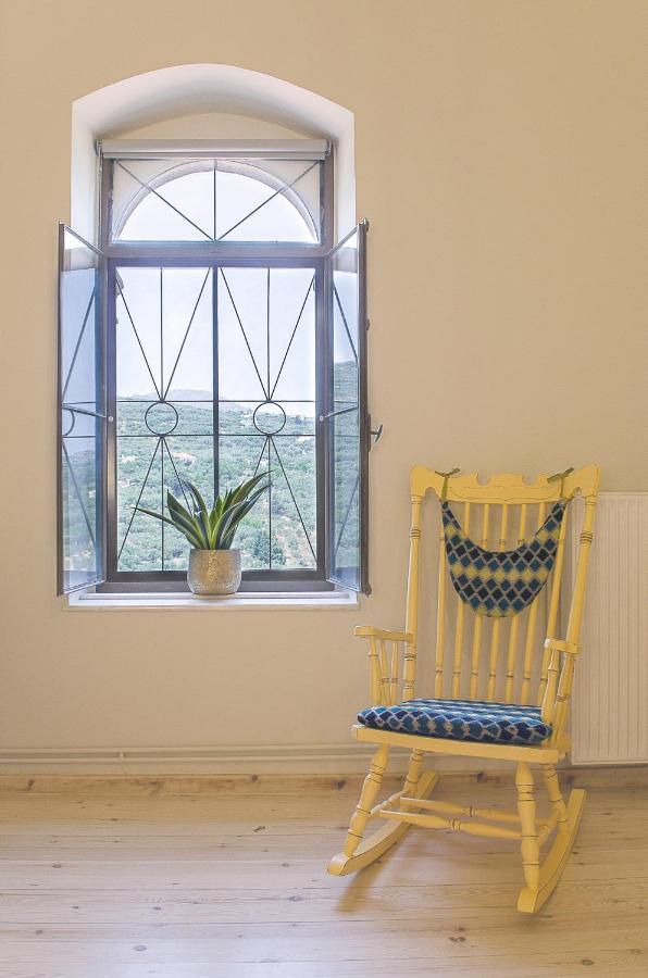 Villa Αρχοντικό Στα Τοπόλια à Kalathenai Extérieur photo